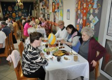 Powiększ zdjęcie MIŁE SPOTKANIE SENIORÓW